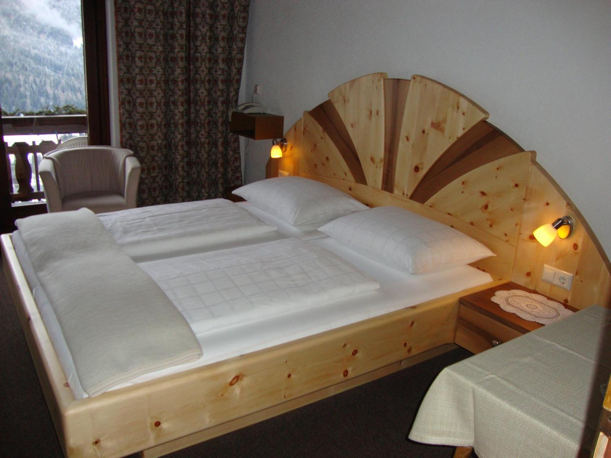 Krönhof Hotell Bad Kleinkirchheim Exteriör bild